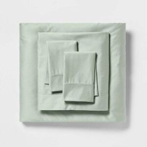 Open Box - Threshold -  400 Thread Count Cotton Satee Moss Green